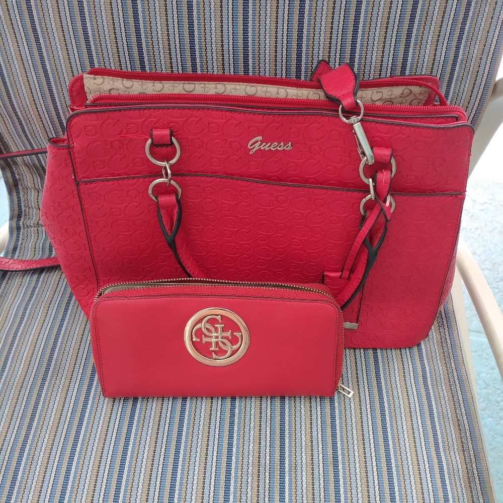 Guess handbag with wallet